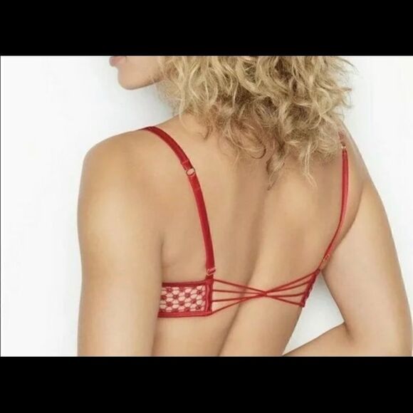 🥀Victoria’s Secret Unlined Demi front close Bra - Picture 2 of 9